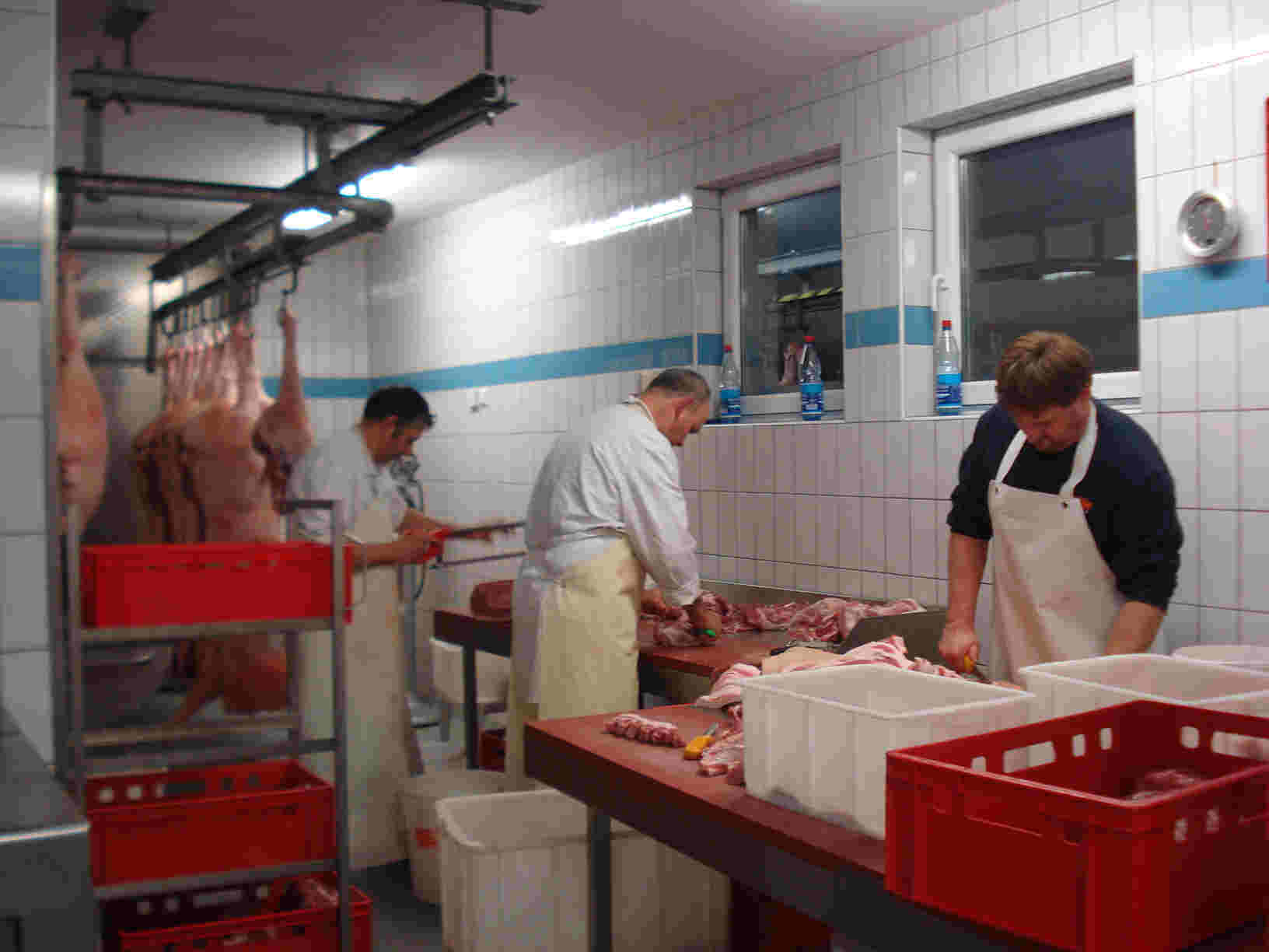 Metzger bei der Arbeit