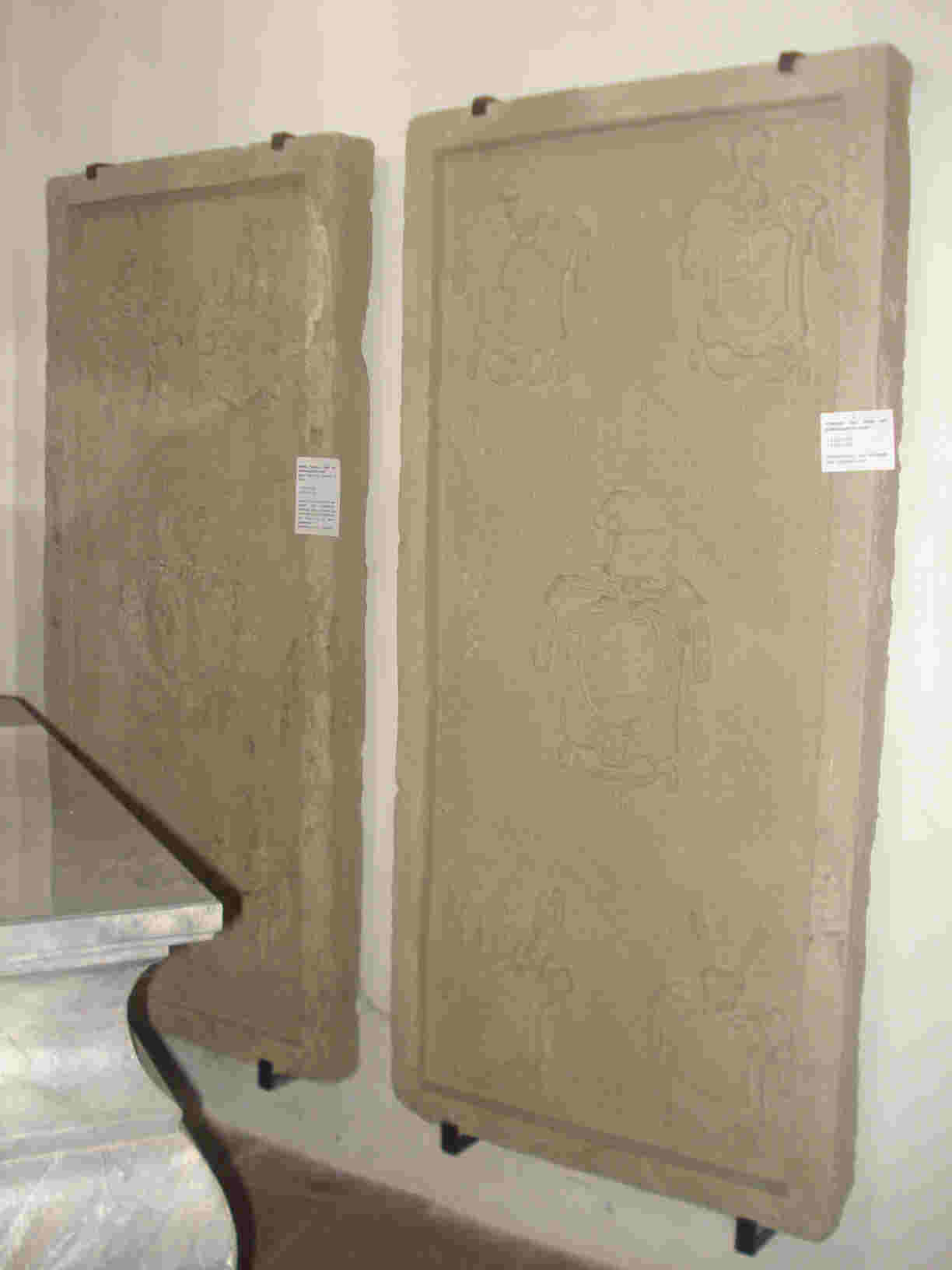 Darstadt Epitaphien an der Wand